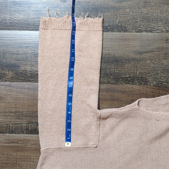 Free People Prism Solid Oversized Sweater Size Small in Tan - Picture 11 of 11